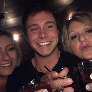 Meet your Posher, Clay